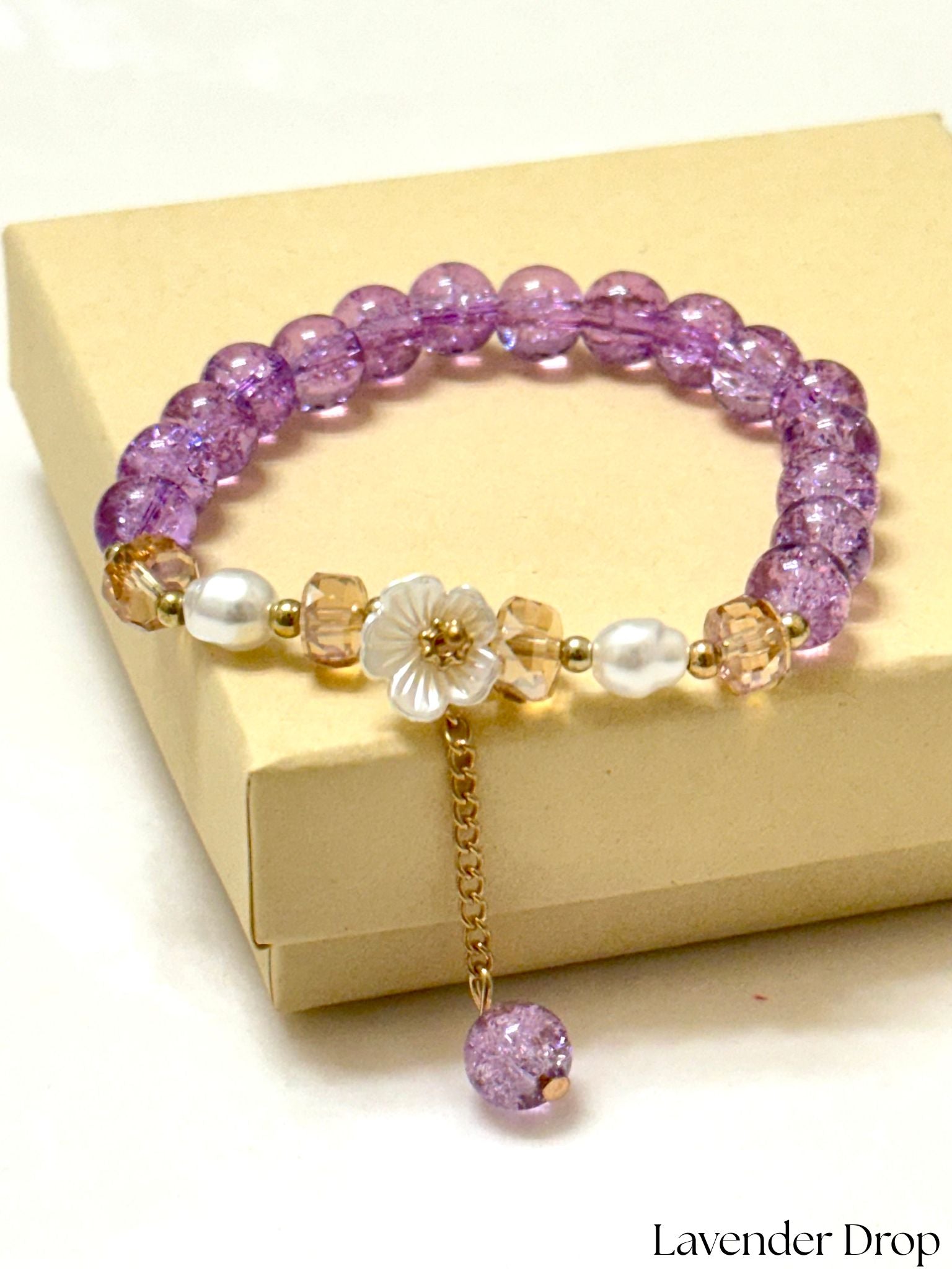 Lavender Drop – Light Purple Floral Beaded Bracelet