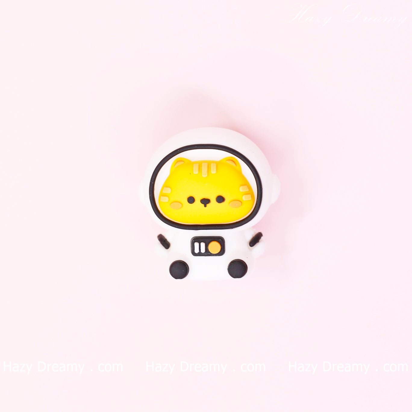 Cute Astronaut Kitten 3D Eraser - Perfect for Students and Stationery Lovers - Hazy Dreamy: Online Stationery Store